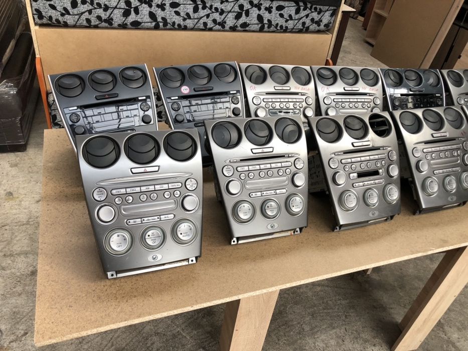 Consola cd player radio Mazda6