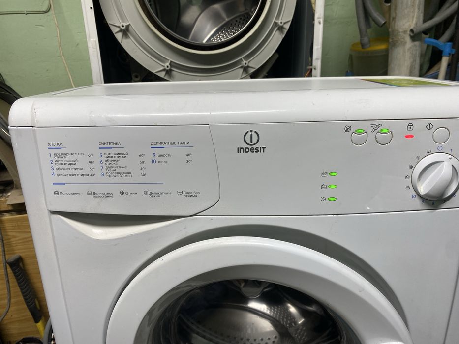 Продам стиральную машинку