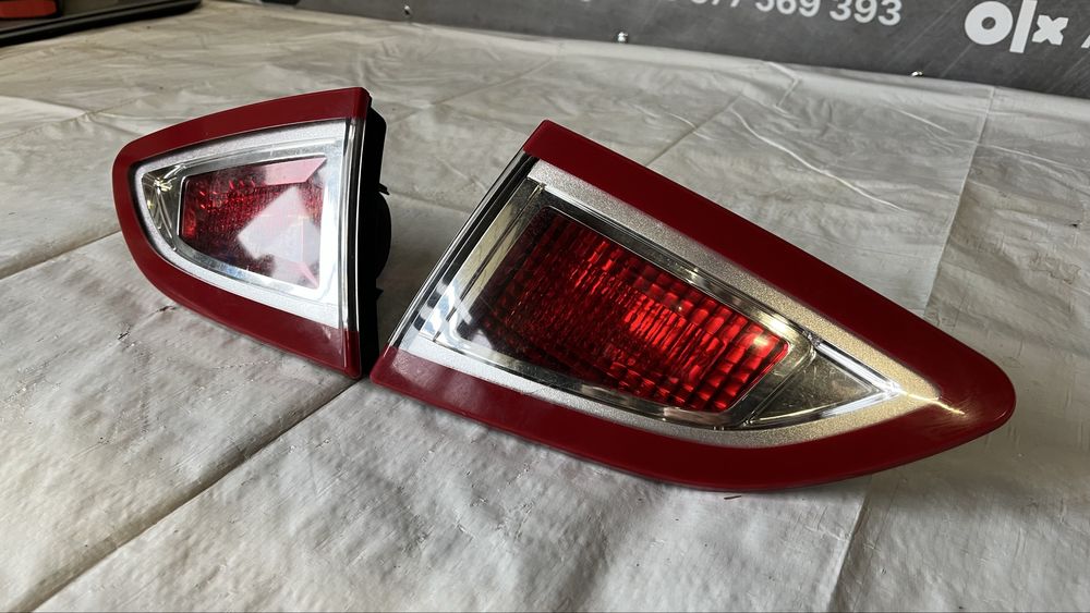Ляв и десен стоп Renault Scenic 2/3