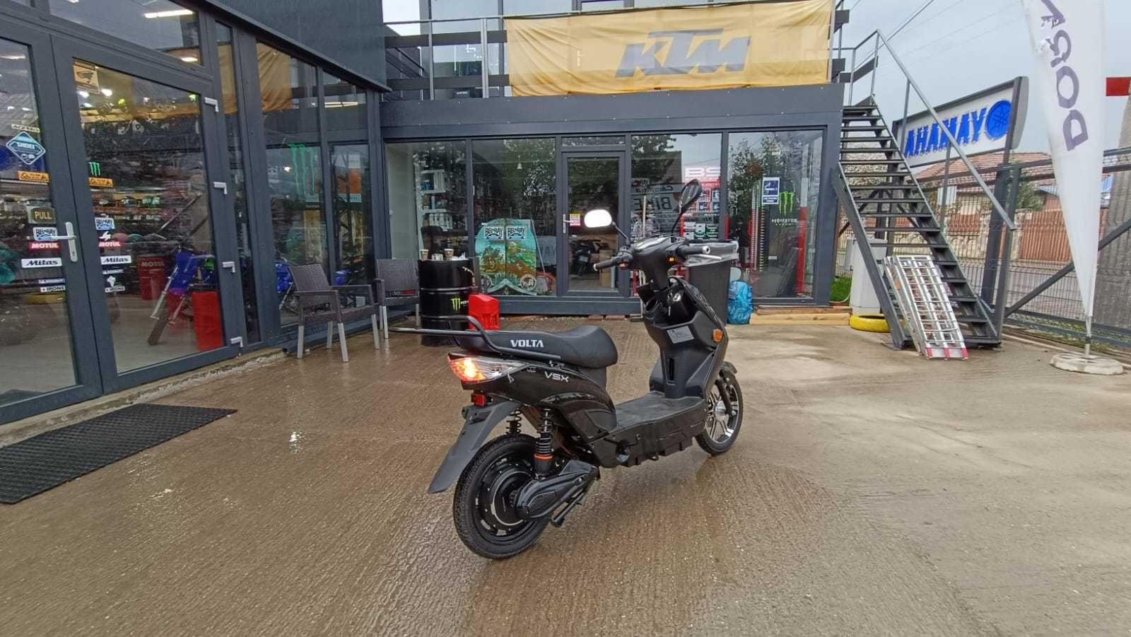 Scuter electric VSX, 48V, 20Ah, 1050W, Fara permis, 25Km/h, Negru 60Km
