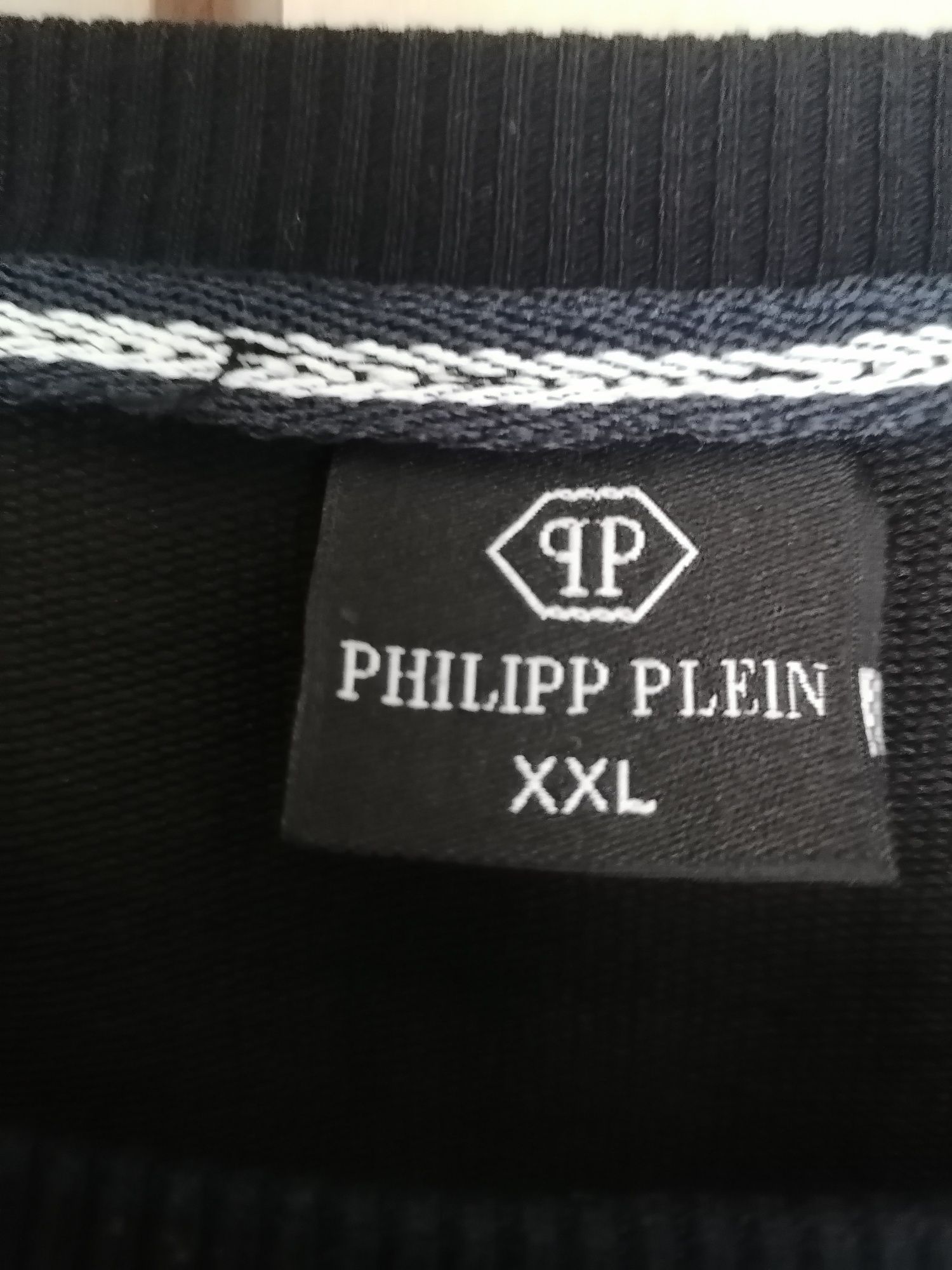 Bluza Philipp Plein marimea XXL doar probata