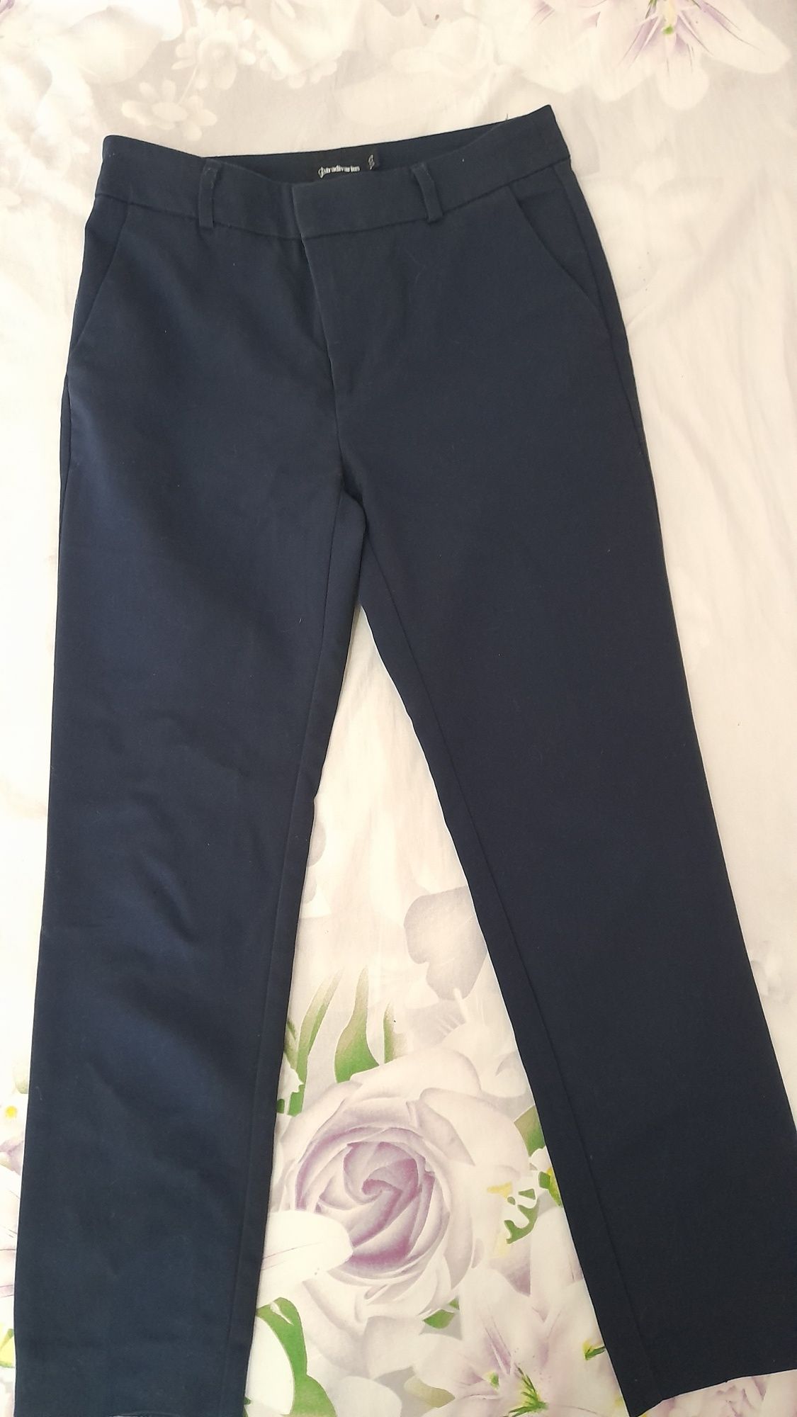 Pantaloni office Stradivarius