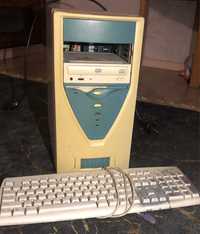 Sistem PC cu tastatura