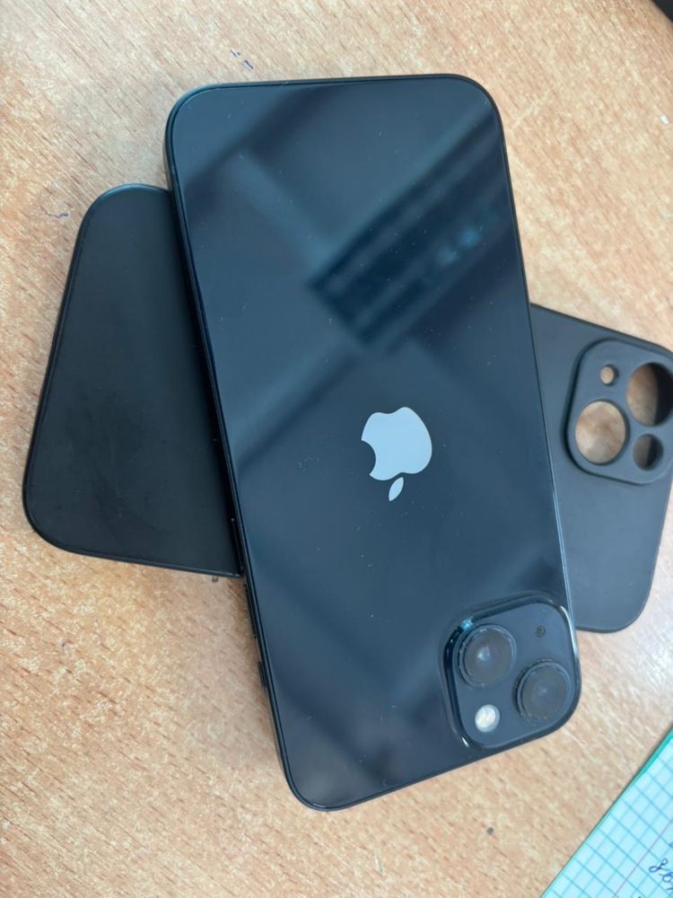 Iphone 13 256gb в отличном состояние