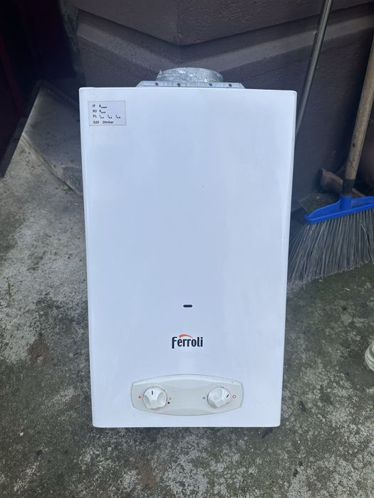 Ferolli instant pe gaz apa calda