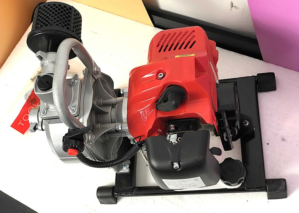 Motopompa Apa 1” Motor 2T Puternica si Compacta