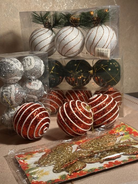 Продаетс дешево!!! Новогодный игрушки декоры. Продаётся дешёво