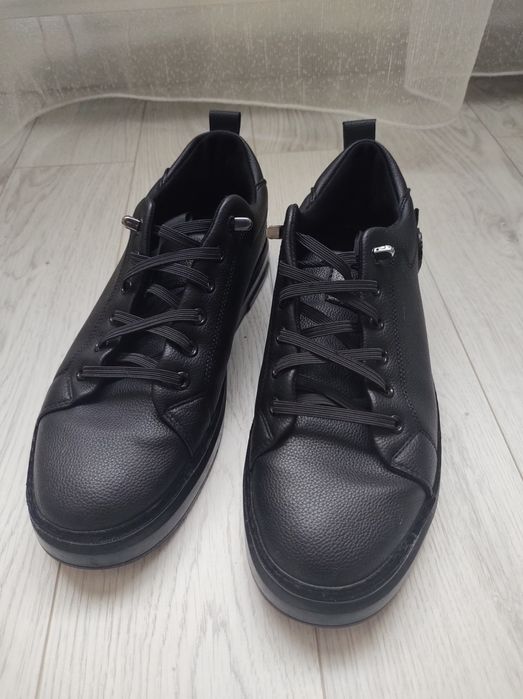 Adidași casual, stare bună - 40 lei