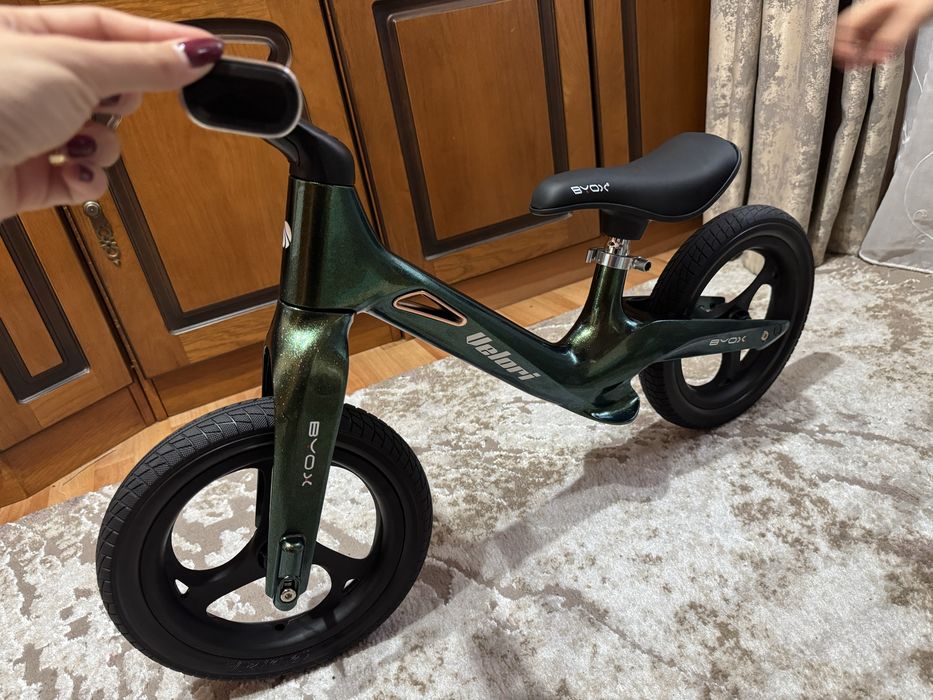 Vand bicicleta de echilibru 12inch NOUA