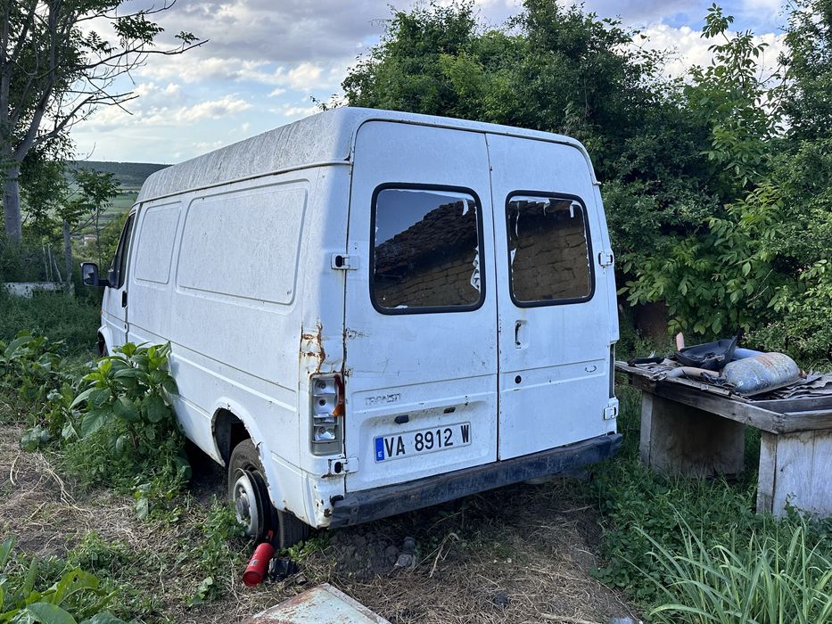 На части Ford Transit 2.5D