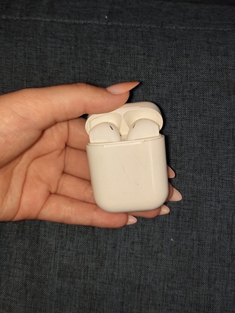 2 наушника Airdots