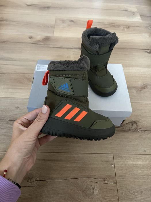 Детски ботуши Adidas Winterplay I