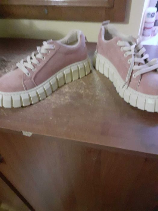 Pantofi noi, fara eticheta, 39