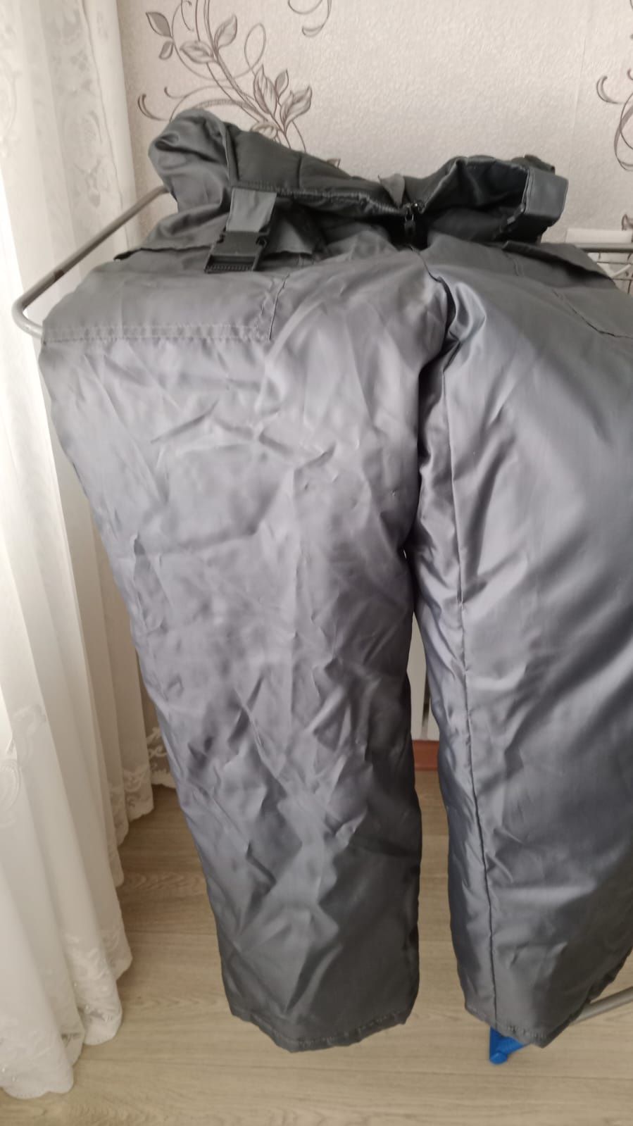 Продам зимние спец одежду зимнию размер 48-50