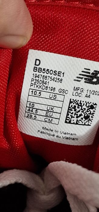 New Balance mărimea 44