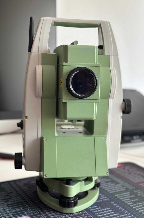 Statie Totala Leica TS06 R400