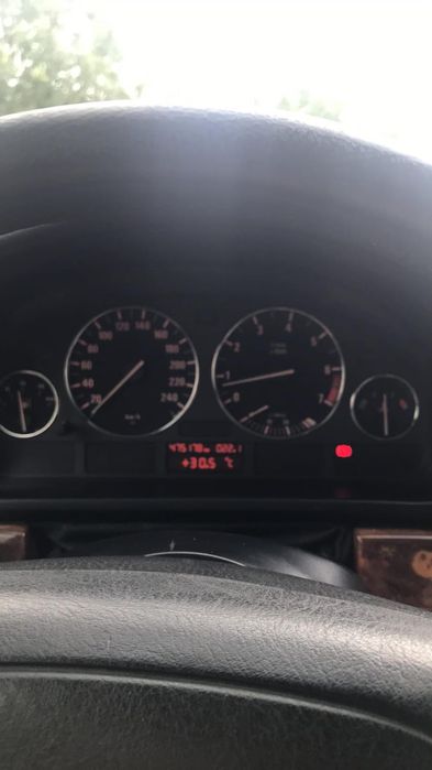 Автомобил BMW 520 i ГАЗ/ БЕНЗИН