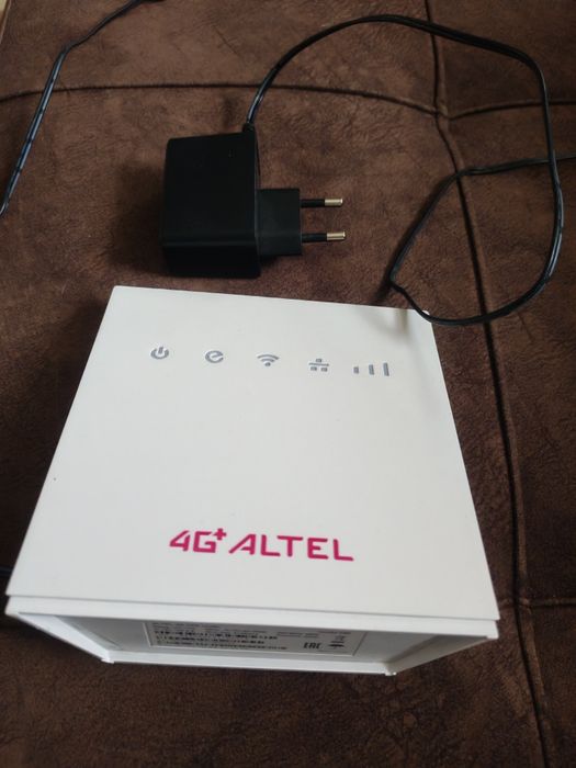 Продам роутер Altel