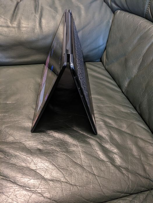 Laptop 2025 Lenovo Yoga 9i 2in-1 14" 2.8K Ultra 7, 32GB RAM, 1TB