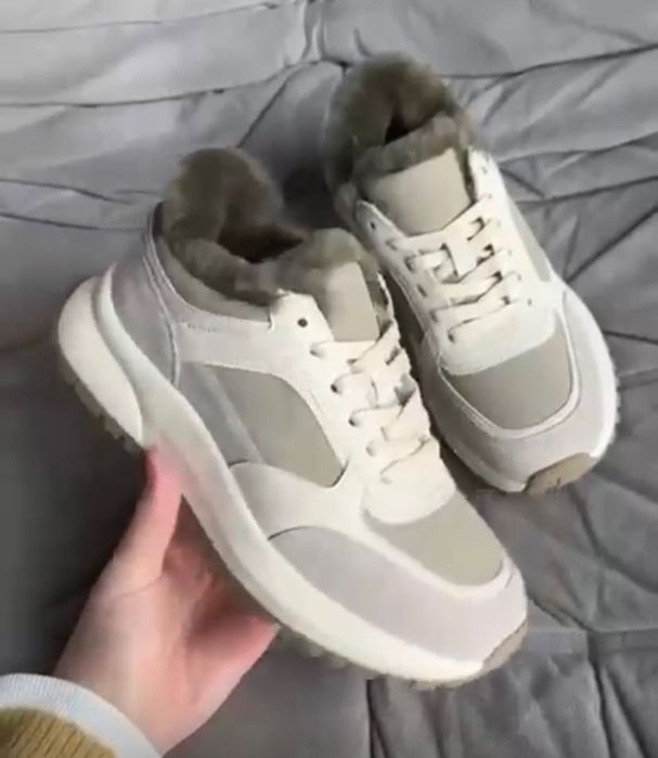 Кроссовки(зима) Классные прям очень аккуратные кроссы несмотря на мех