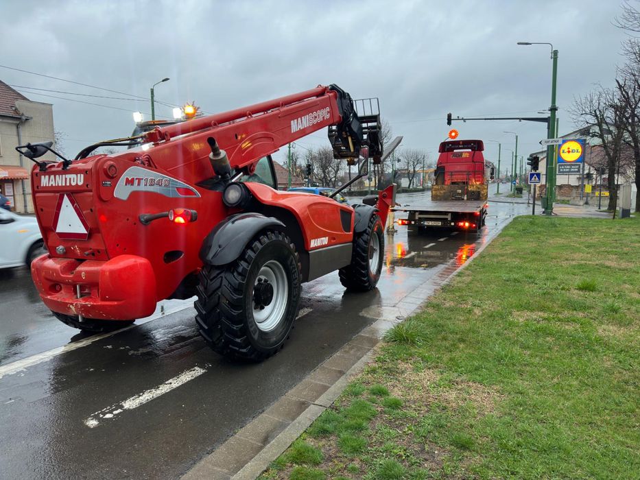 Închiriez  Manitou / Incarcator telescopic / Motostivuitor /