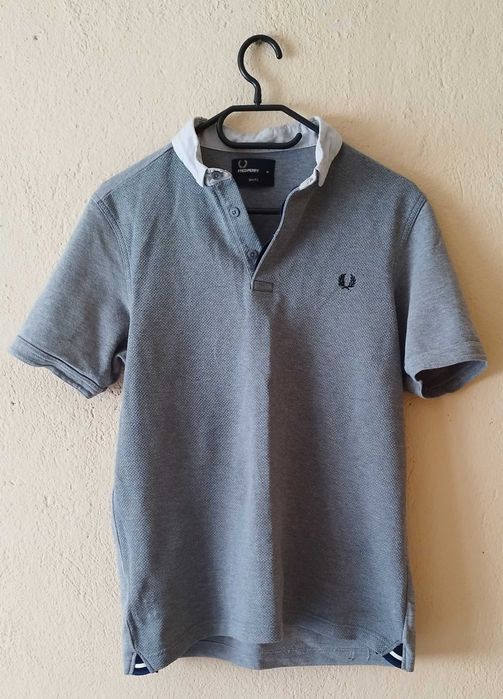 100% Оригинална страхотна мъжка тениска с яка FRED PERRY!