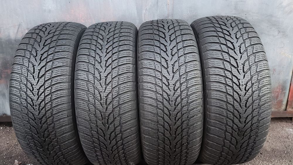 4бр. зимни гуми 205/55/16 Nokian WR Snowproof 
dot23
6.9mm
Добро състо