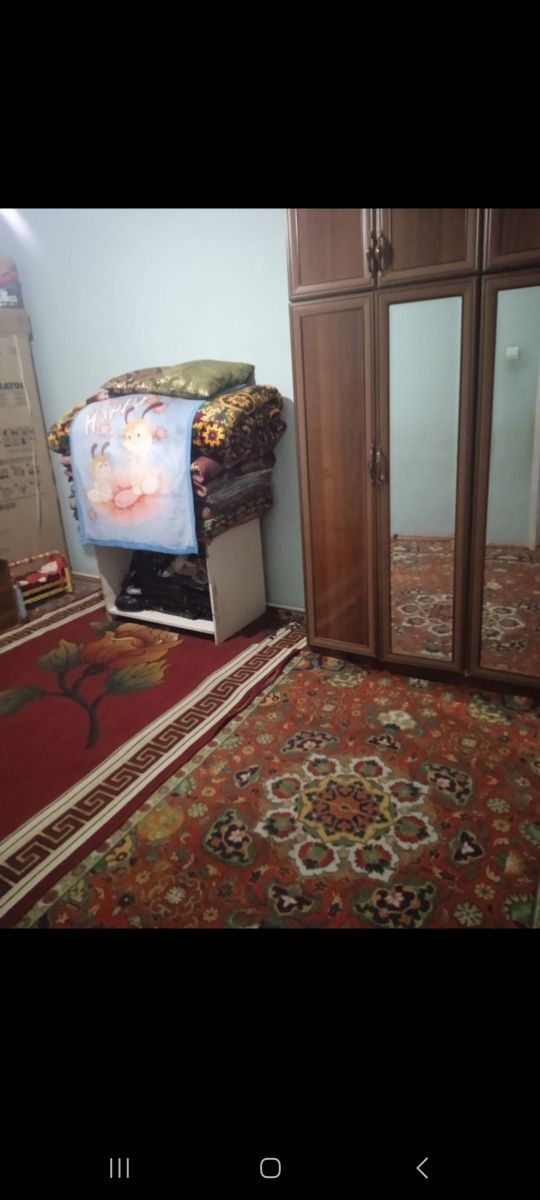 Урганч ш марказида барча кулайликларга эга 3хонали кв ижарага барилади