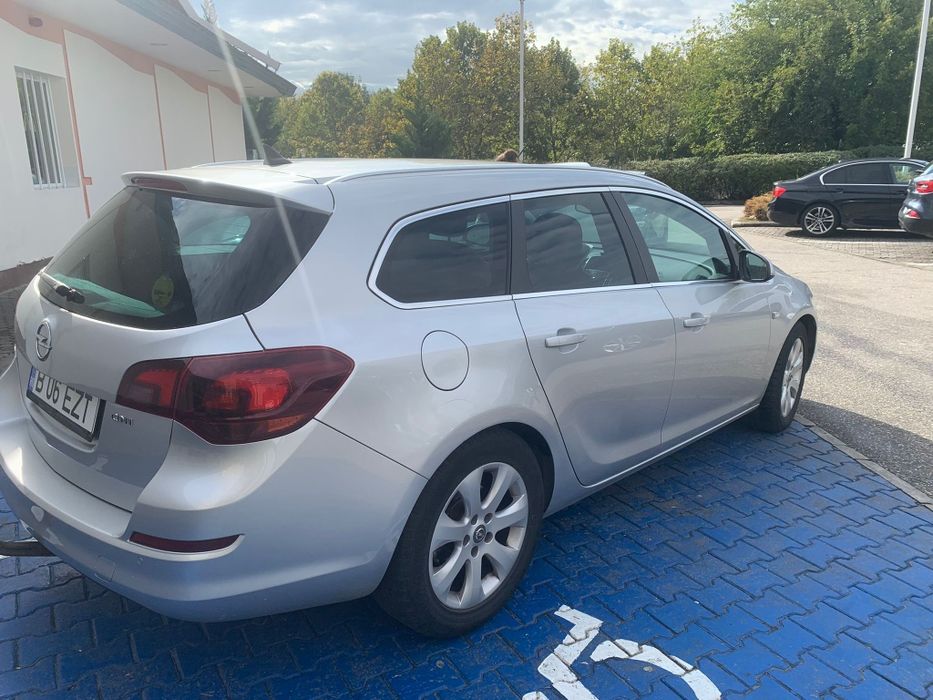 Opel Astra 2.0 CDTI  (2012)