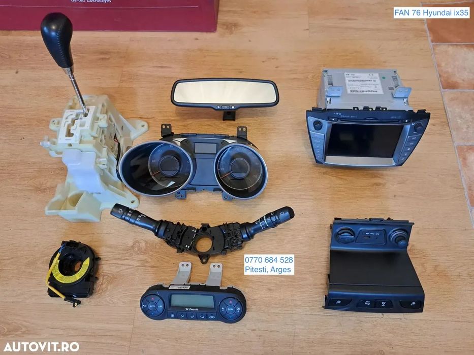 Navigatie originala multimedia radio cd Ceasuri bord Oglinda retrovizoare Panou comanda clima aer conditionat Butoane incalzire scaune Ansamblu maneta stergatoare semnalizare lumini spira volan airbag Timonerie Hyunday IX35 2013-2015 Kia nSportage, Tucson
