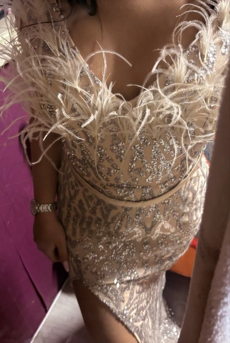 Офицална Бална Рокля