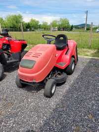 Tractoras gazon castel garden