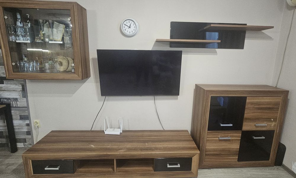 Холна  секция  300лв