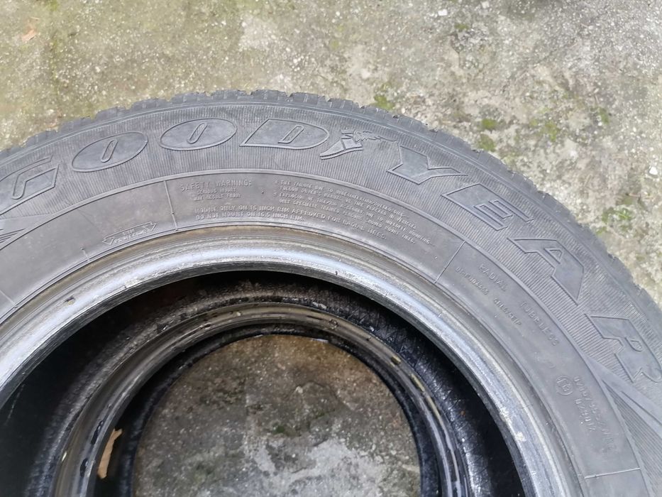 235/70/16 2бр.Good Year Летни гуми