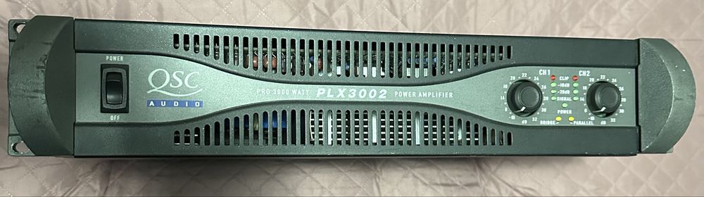 Vand amplificator QSC PLX3002 2x900w