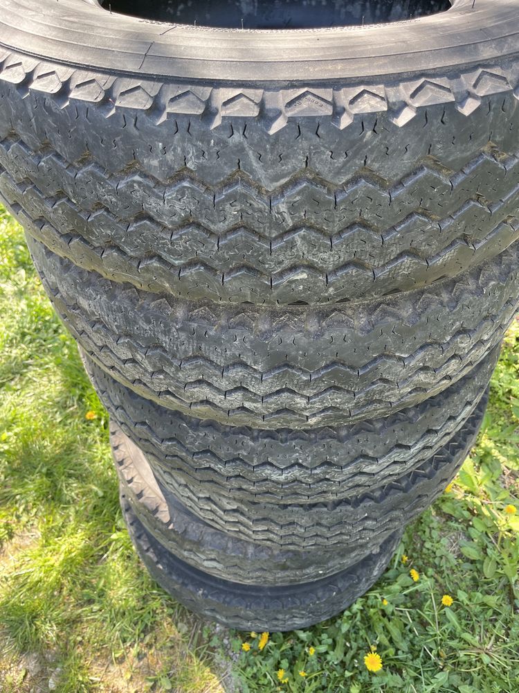 Michelin  x.  225/75 R16.  C