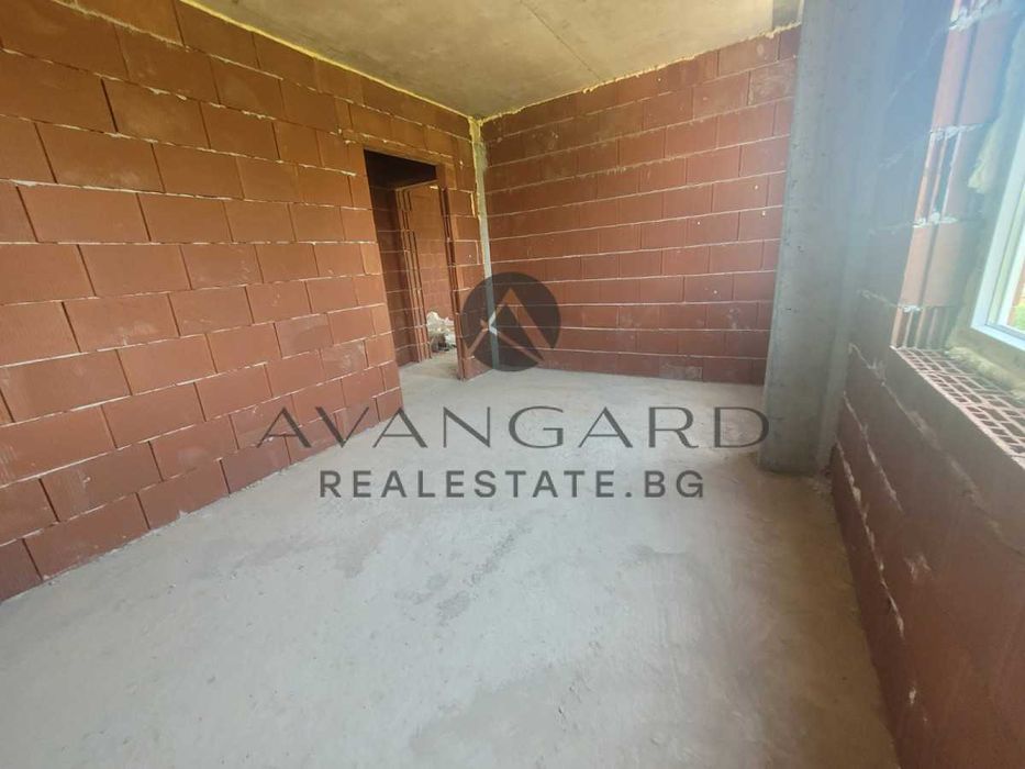 Продава се Тристаен апартамент в Пловдив, Коматево - 101 кв.м за 945 €/кв.м - Снимка #4