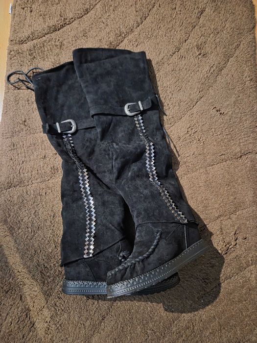 Дамски чизми с платформа