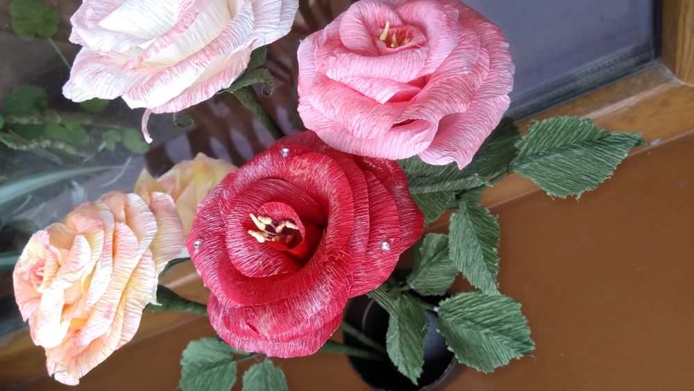 Ръчно изработени цветя-ароматни рози