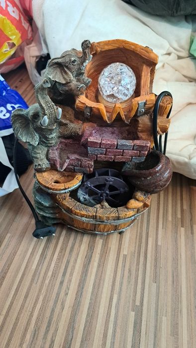 Продавам Декоративен Фонтан