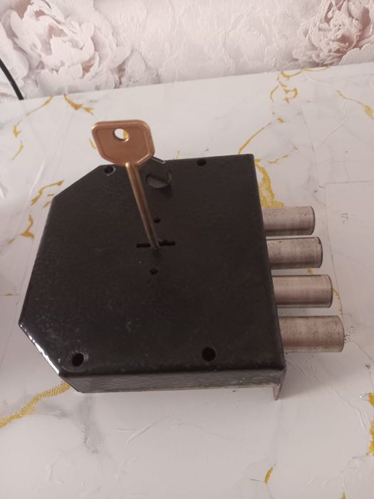 Замок для двери рабочий