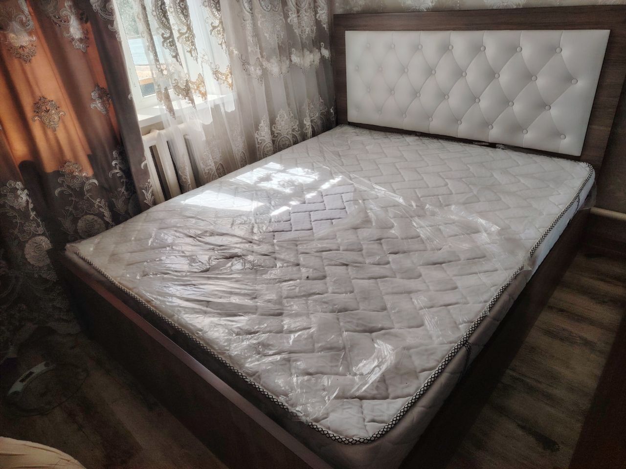 Продается спальный кровать