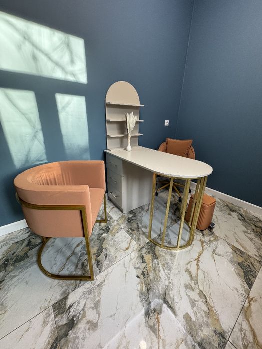 Стол манюкюр для салона