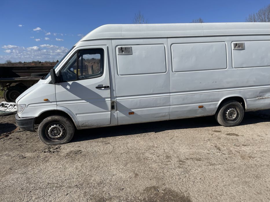 Мерцедес Спринтер 312D на Части
