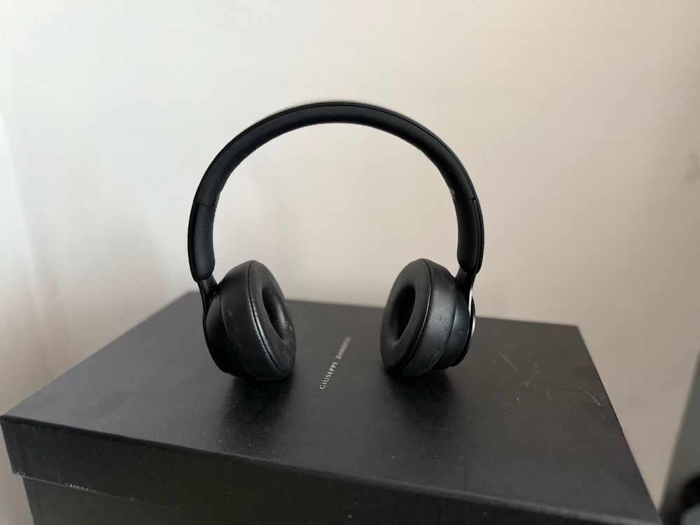 Слушалки Beats Solo Pro
