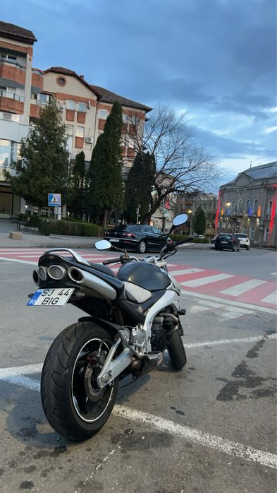 Suzuki GSR 600, înmatriculat