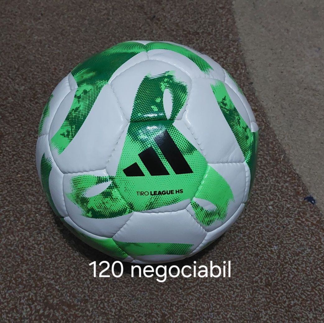 vand mingi fotball
