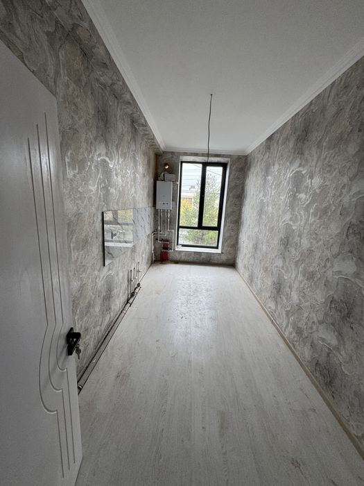 Прадаетса дом икатеж