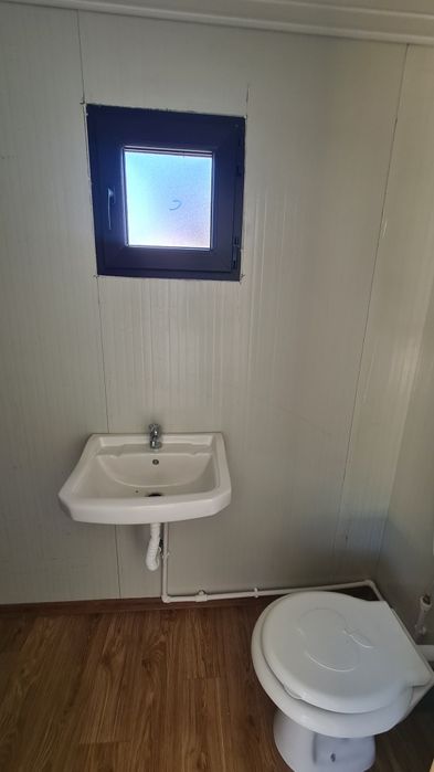 Vând containere modulare container vitrina sanitar depozitare locuit