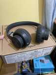 Vand URGENT casti Logitech noi